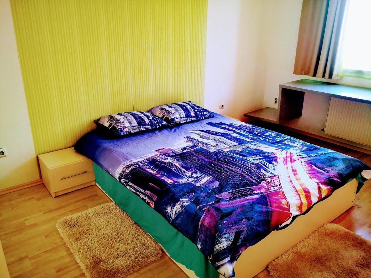 Relaxing & Welcome Apartment, Ared, Uta Arad Kültér fotó